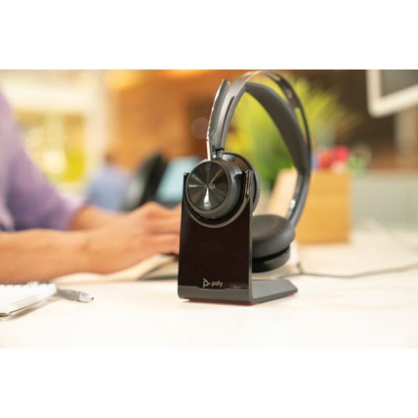 Poly Voyager Focus 2 USB-C-C Teams + adaptateur USB-C/A + base