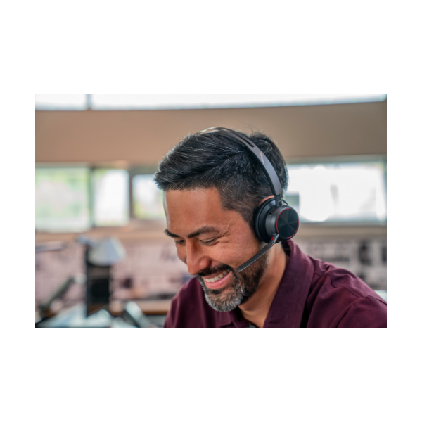 Poly Voyager Focus 2 USB-C 