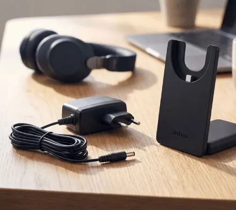 Support casque avec fonction de recharge et accessoires d'alimentation pour casque professionnel