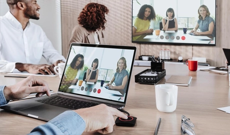 Wireless screen sharing